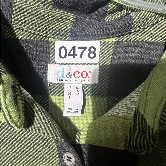 D & Co. Women's Long Sleeve Button Up Collared Green/ Black Medium - Picture 6 of 7
